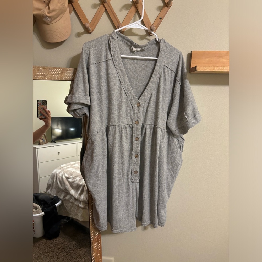 Boutique romper! Gray, size 1xl